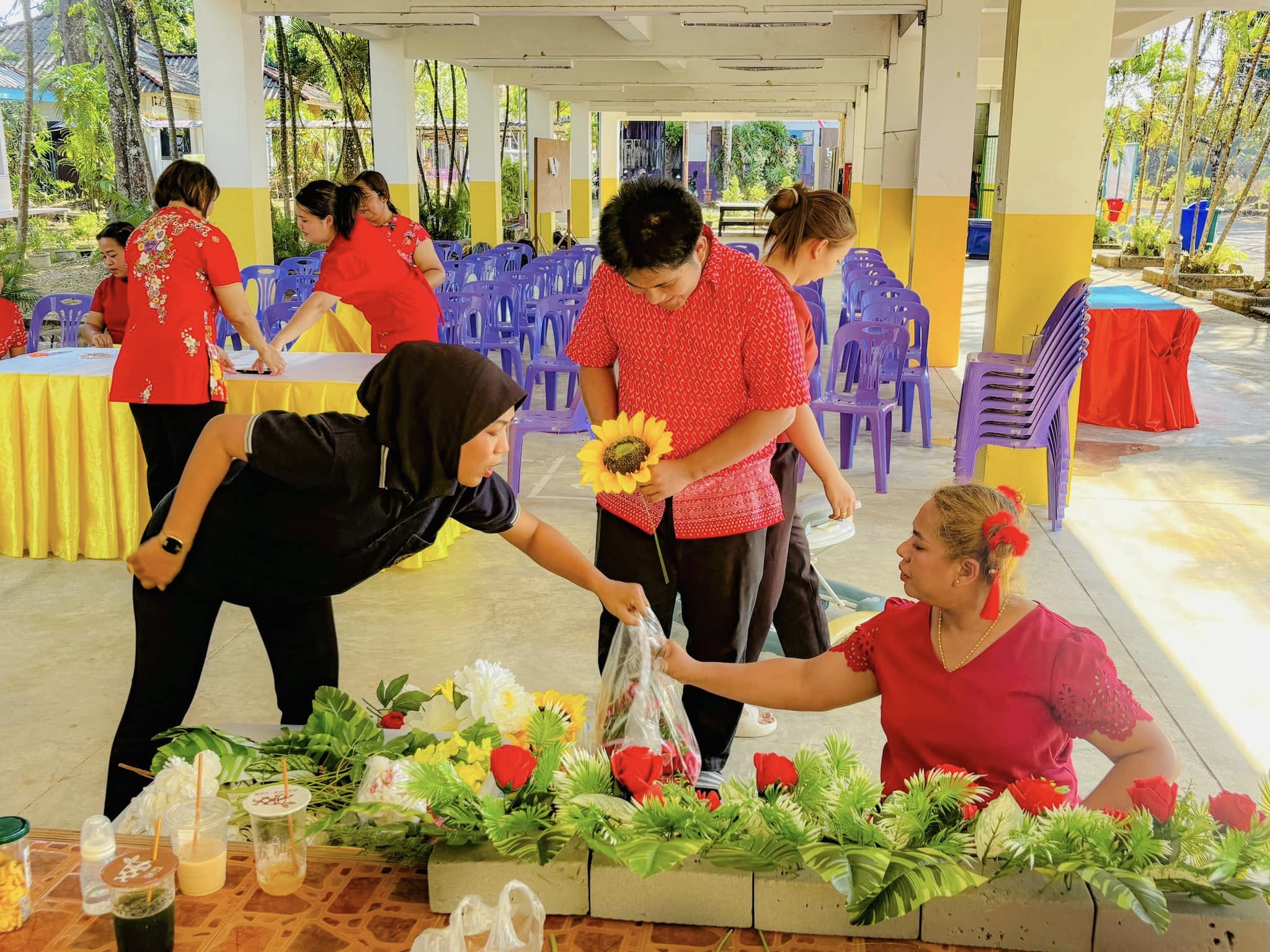 💐จัดสถานที่ เตรียมความพร้อมสำหรับการประชุมผู้ปกครองนักเรียน ภาคเรียนที่ 2 ประจำปีการศึกษา 2567💐
    วันพุธ ที่ 29 มกราคม 2568
    👩‍💼นางบุตรชรี ปรีดาศักดิ์  ผู้อำนวยการสถานศึกษา โรงเรียนเทศบาลบ้านปากวีป มิตรภาพที่ 124 พร้อมด้วยคณะครูทุกท่าน จัดสถานที่ เตรียมความพร้อมสำหรับการประชุมผู้ปกครองนักเรียน ภาคเรียนที่ 2 ประจำปีการศึกษา 2567 ในวันพฤหัสบดี ที่ 30 มกราคม 2568 👏👏👏
